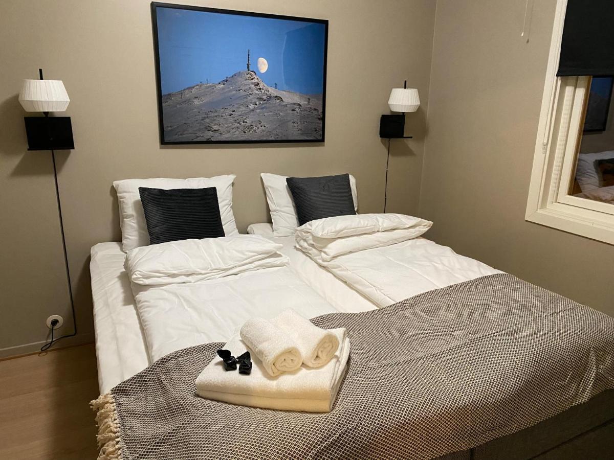 Big House, Free Parking, Wifi, 3 Bedrooms Narvik