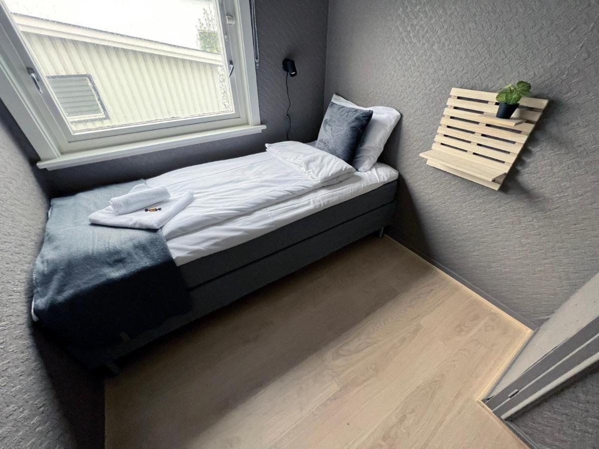 Big House, Free Parking, Wifi, 3 Bedrooms *